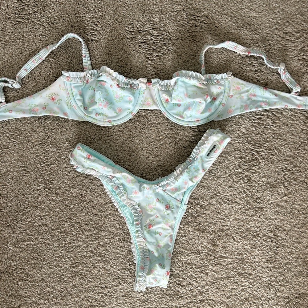 Women’s Blackbough Bikini